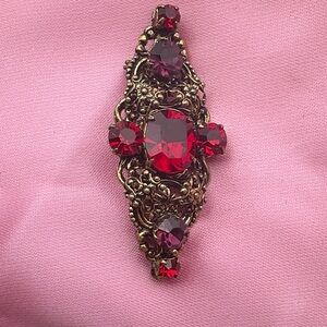 vintage Elegant Art deco Red Gemstone Brooch